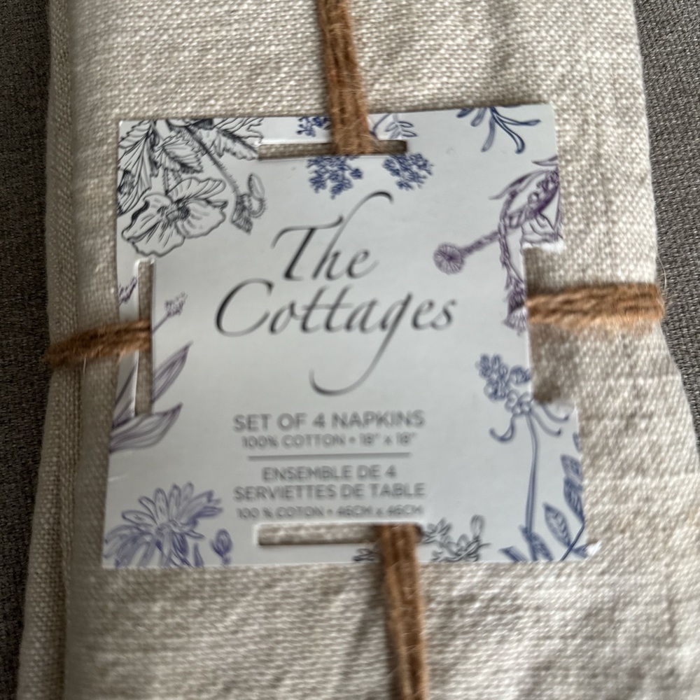 Cream Napkin Set - Picture 2 of 3